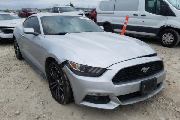 фото Ford Mustang