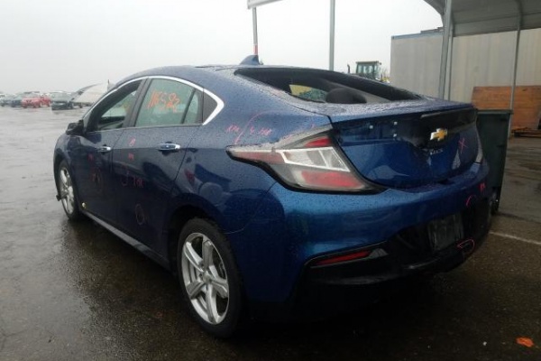 фото Chevrolet Volt LT