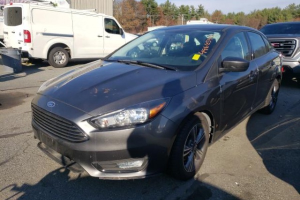 фото Ford Focus SE