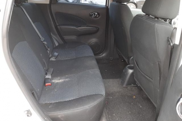 фото Nissan Versa Note