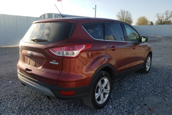 фото Ford Escape SE