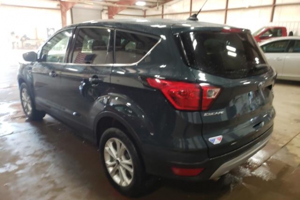 фото Ford Escape SE