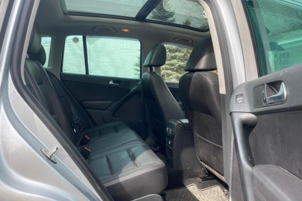 фото Volkswagen Tiguan S