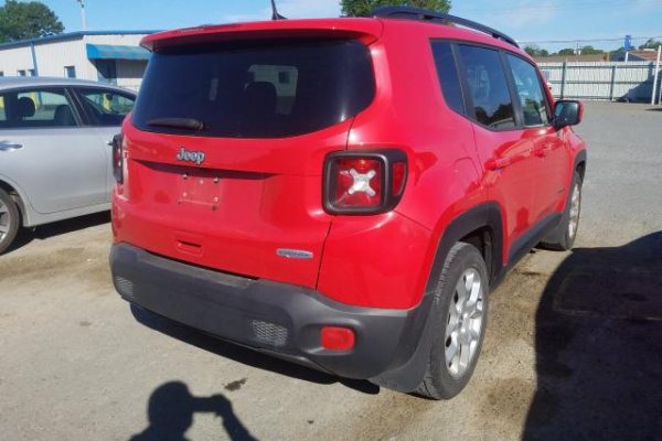 фото JEEP RENEGADE LATITUDE