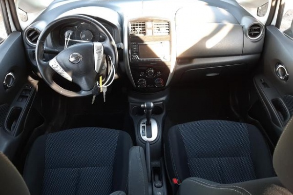 фото Nissan Versa Note