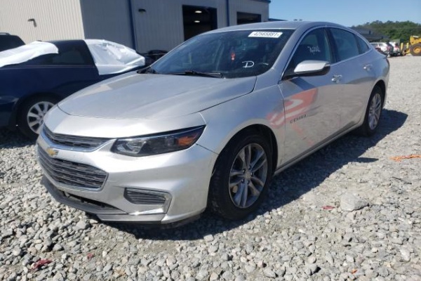 фото Chevrolet Malibu LT
