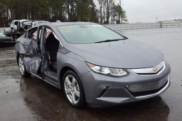 фото Chevrolet Volt LT
