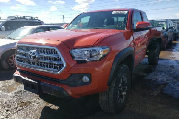 фото TOYOTA TACOMA