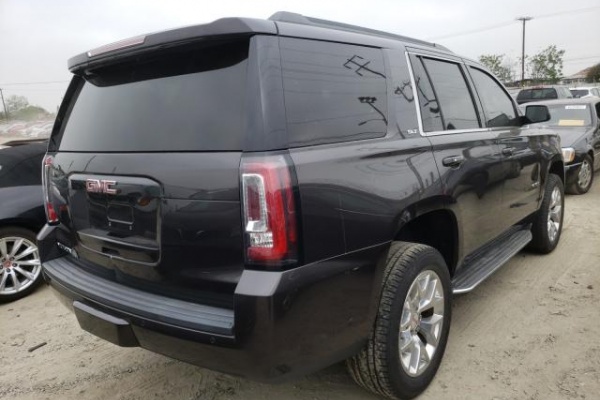 фото GMC YUKON SLT