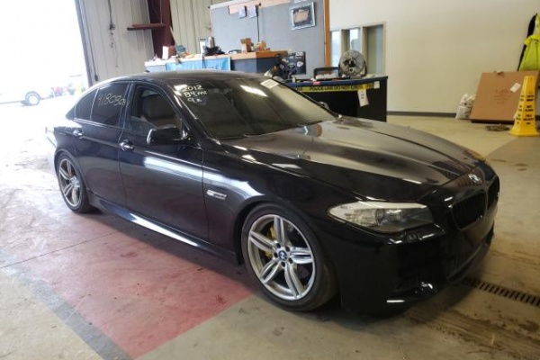 фото BMW 550 XI