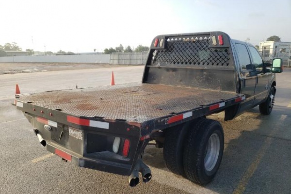 фото Ford F-350 SUPER DUTY