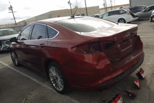 фото Ford Fusion SE HYBRID