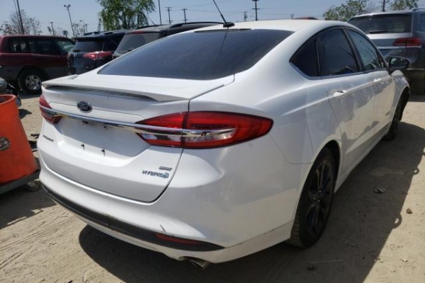 фото Ford Fusion SE HYBRID