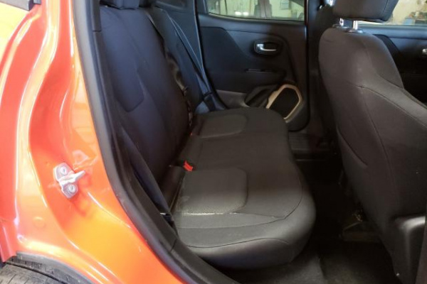 фото JEEP RENEGADE LATITUDE