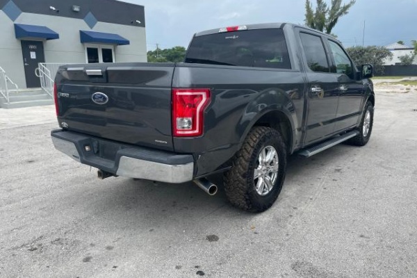 фото Ford F-150 SuperCrew