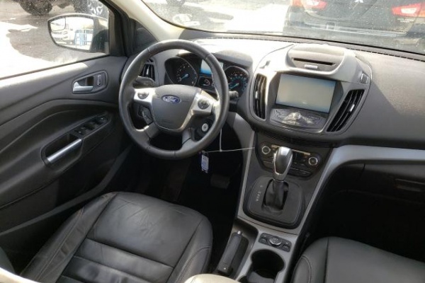 фото Ford Escape SE