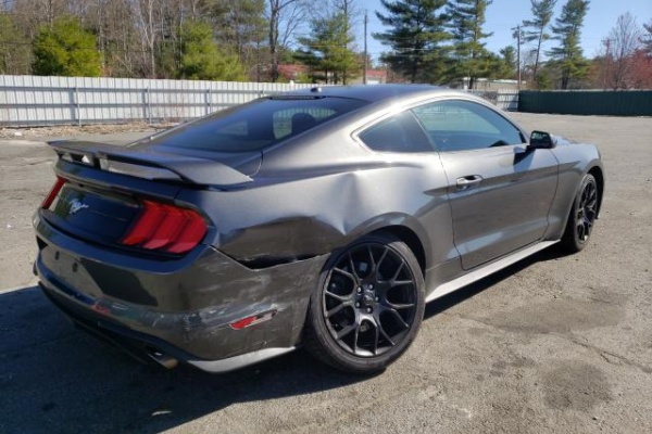 фото Ford Mustang