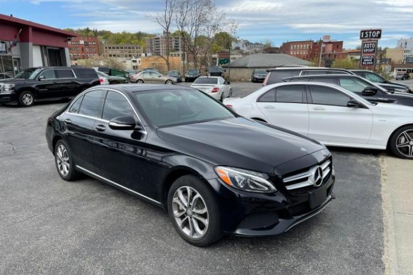 фото Mercedes-Benz C 300 4MATIC