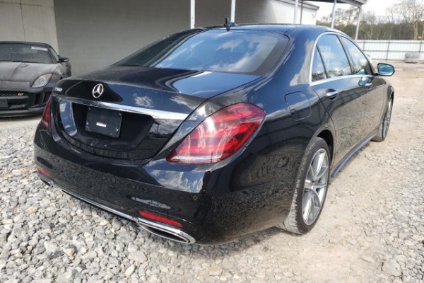 фото Mercedes-Benz S 560