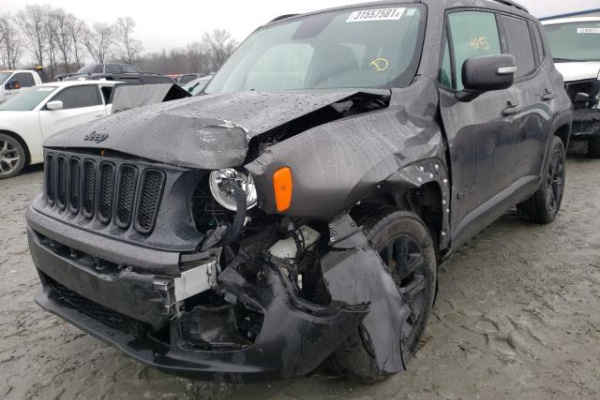 фото JEEP RENEGADE LATITUDE