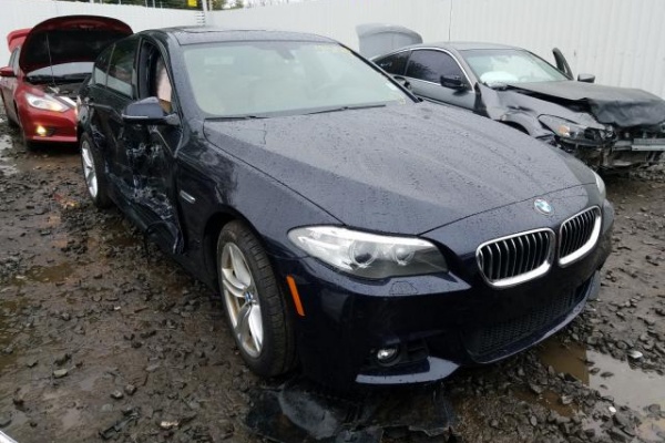 фото BMW 528 XI