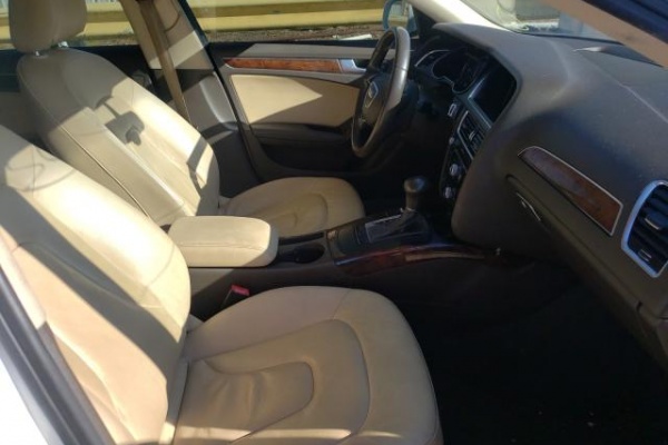 фото Audi A4 Premium