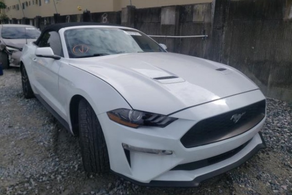 фото Ford Mustang