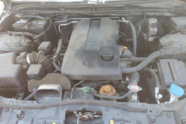 фото SUZUKI GRAND VITARA JLX