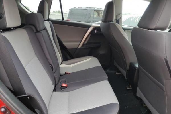 фото Toyota RAV4 XLE