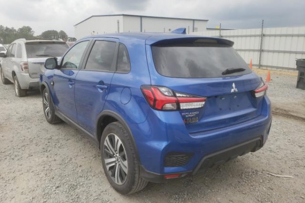 фото MITSUBISHI OUTLANDER