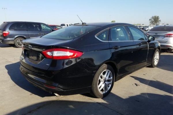 фото Ford Fusion SE