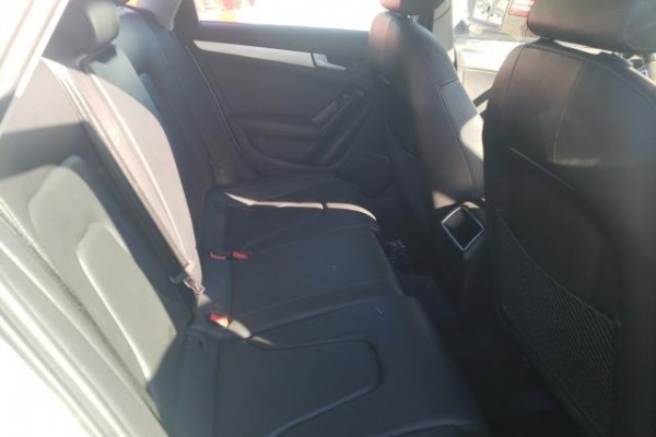 фото Audi A4 Premium