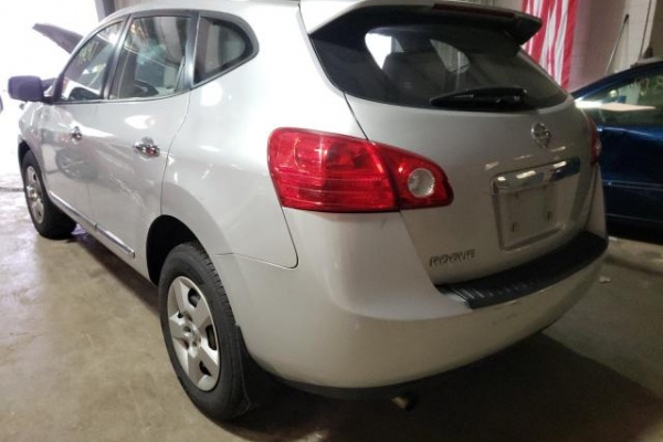 фото Nissan Rogue S