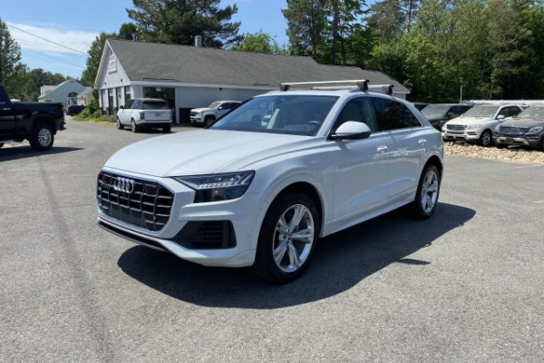 фото AUDI Q8  PRESTIGE