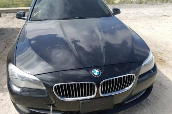 фото BMW 528 XI