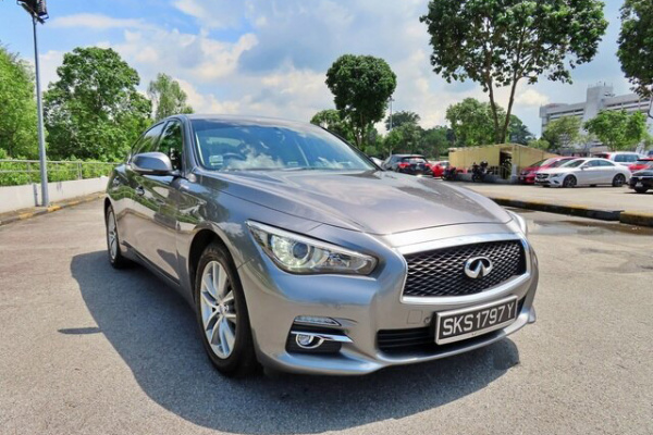 фото INFINITI Q50