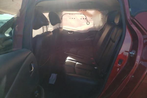 фото Nissan Leaf S