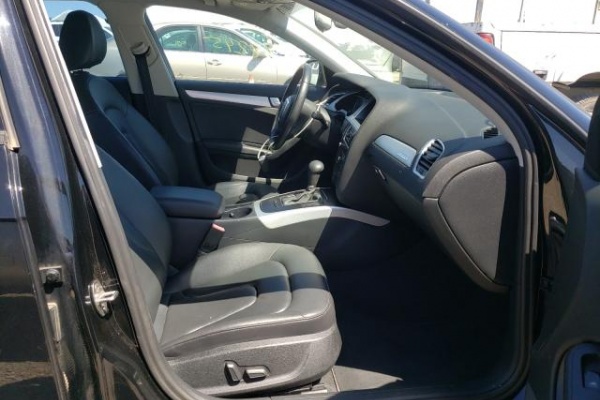 фото Audi A4 Premium