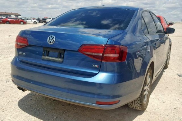 фото Volkswagen Jetta S