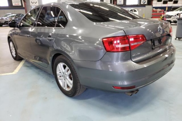 фото Volkswagen Jetta base