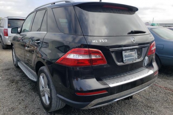 фото Mercedes-Benz ML 350 BLUETEC