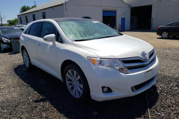 фото TOYOTA VENZA LE