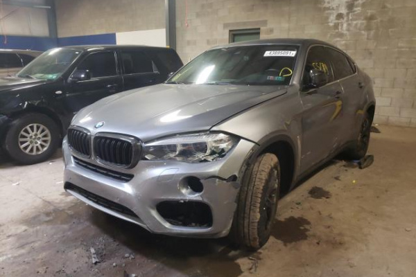 фото BMW X6 XDRIVE50I