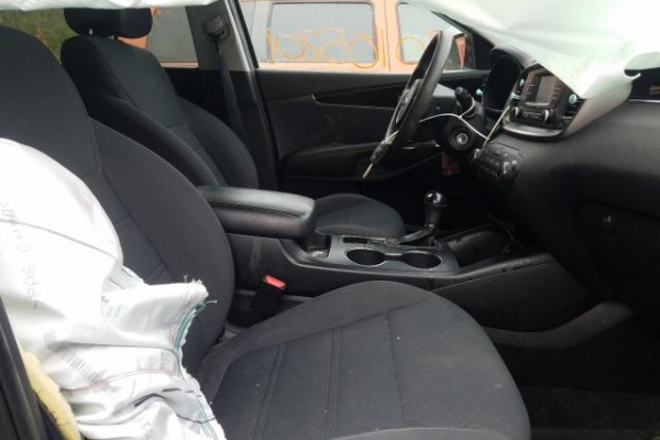 фото KIA SORENTO LX