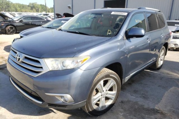 фото Toyota HIGHLANDER LIMITED