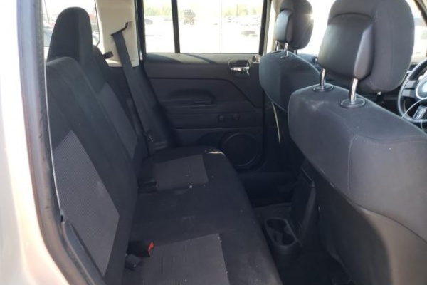 фото jeep PATRIOT SPORT