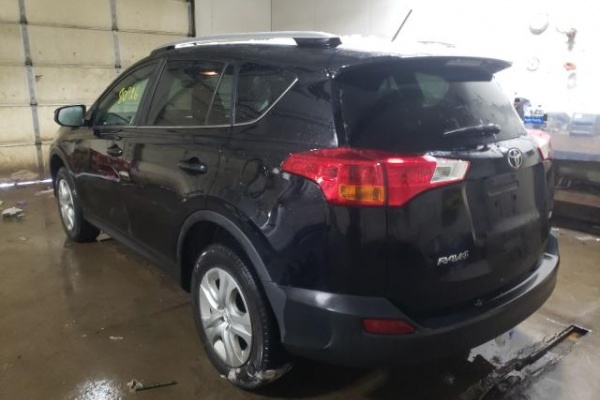 фото Toyota RAV4 LE