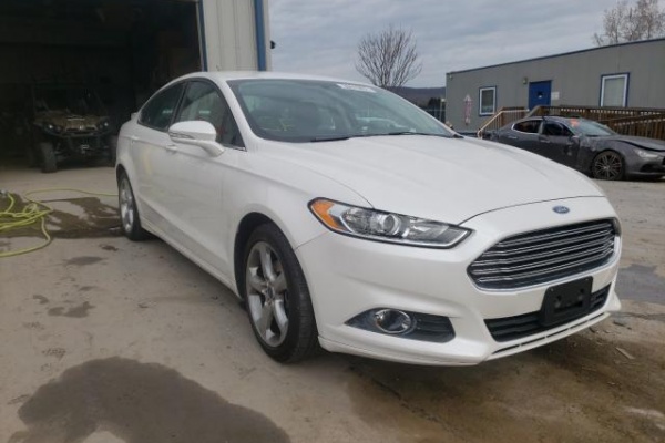 фото Ford Fusion SE