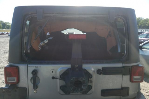 фото JEEP WRANGLER UNLIMITED SPORT