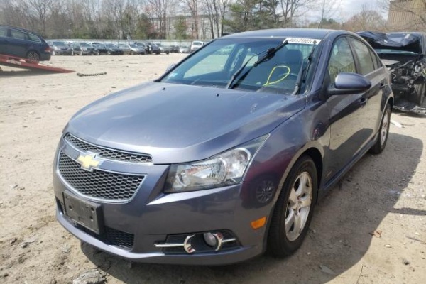 фото Chevrolet Cruze LT
